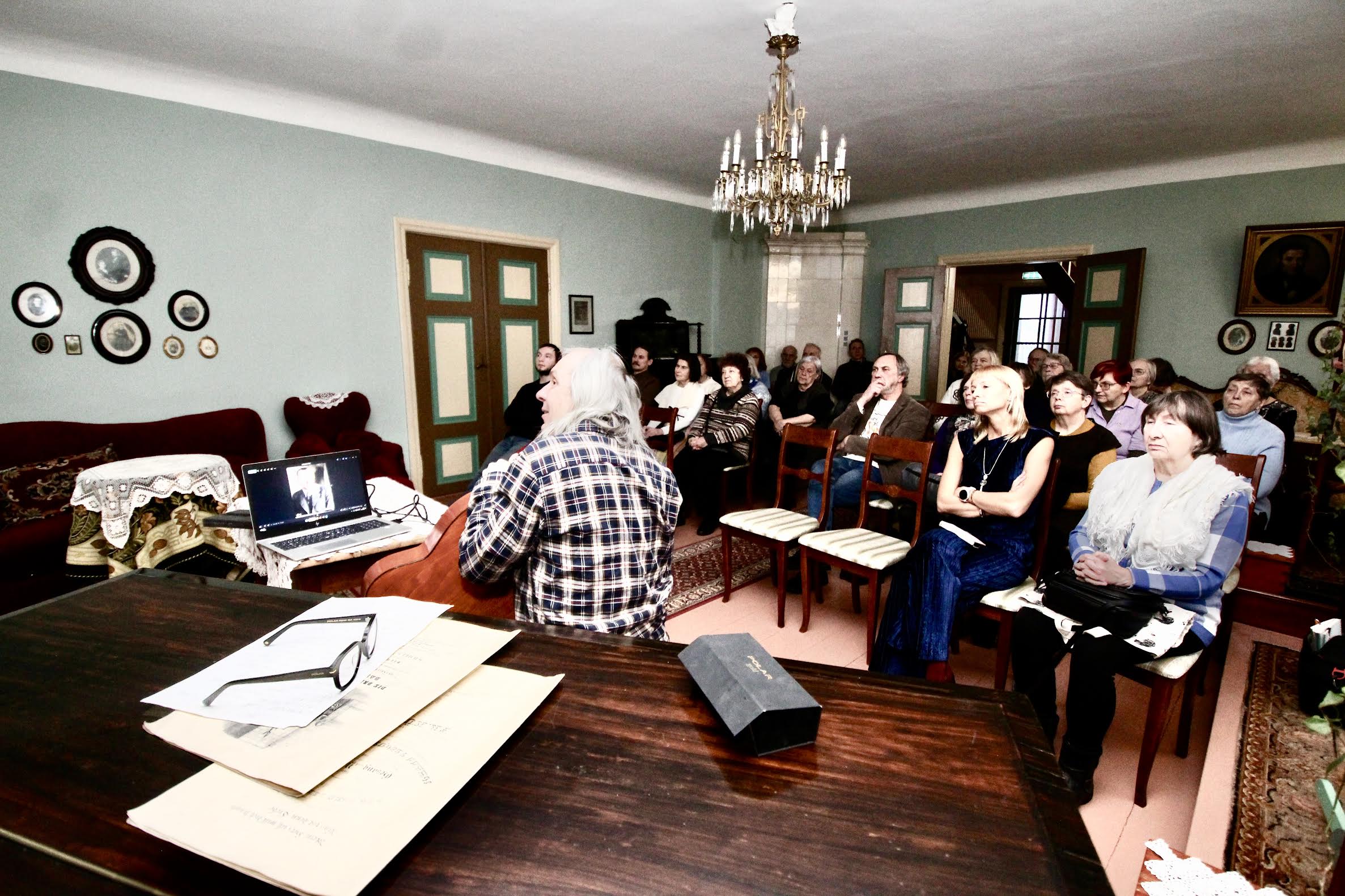 Lauri Sommer on kirjanik, kirjandusteadlane, muusik, tõlkija … Fotod: KALEV ANNOM